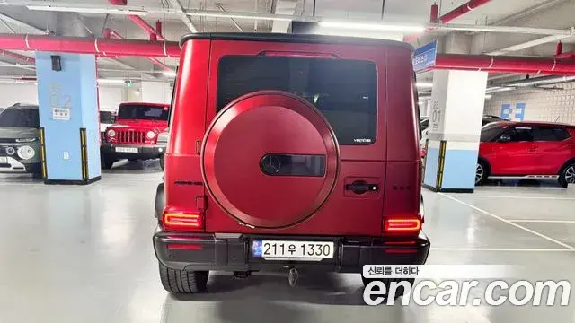 Mercedes-Benz G-Class 2023 — Photo 6/12