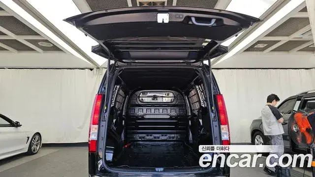 Hyundai Staria 2022 — Фото 20/20