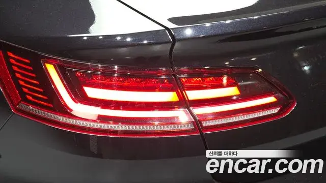 Volkswagen Arteon 2019 — Şəkil 22/30