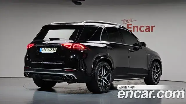 Mercedes-Benz GLE-Class 2023 — Photo 2/20