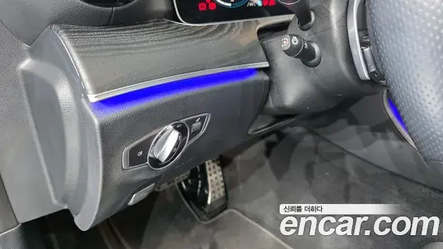 Mercedes-Benz CLS-Class 2022 — Photo 18/20