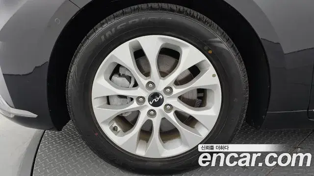 Kia K8 2022 — Photo 5/20
