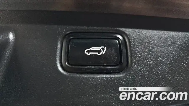 Kia Niro 2023 — Фото 16/20