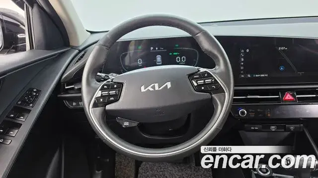 Kia Niro 2022 — Şəkil 11/20