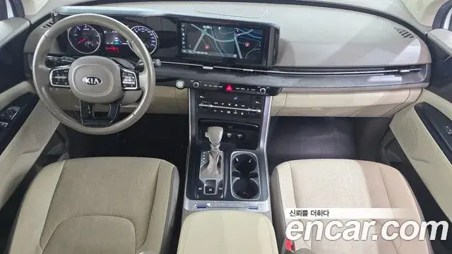 Kia Carnival 2020 — Фото 7/20