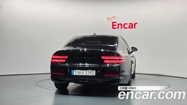 Genesis Electrified G80 2021 — Photo 4/20