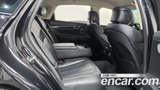 Genesis Electrified G80 2021 — Photo 11/20