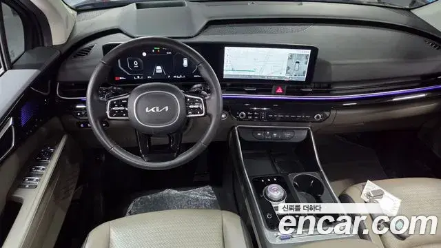 Kia Carnival 2024 — Photo 17/20