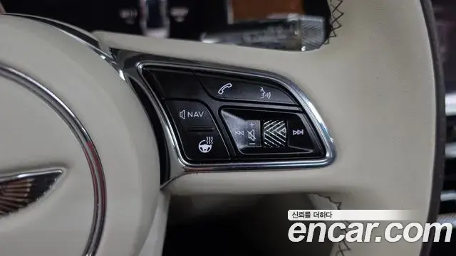 Bentley Flying Spur 2023 — Şəkil 15/39