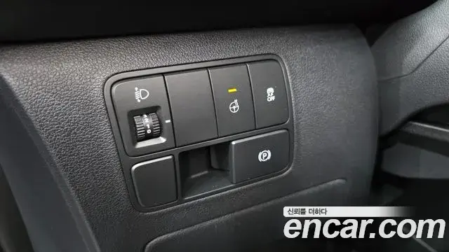Hyundai Staria 2024 — Фото 14/20