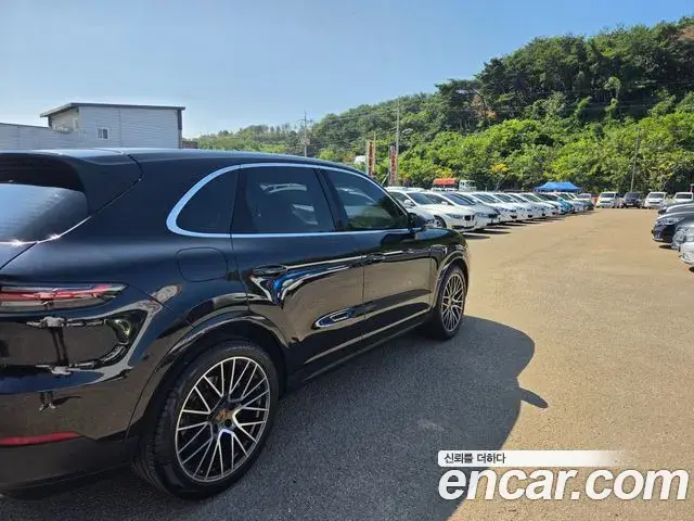 Porsche Cayenne 2019 — Photo 4/20