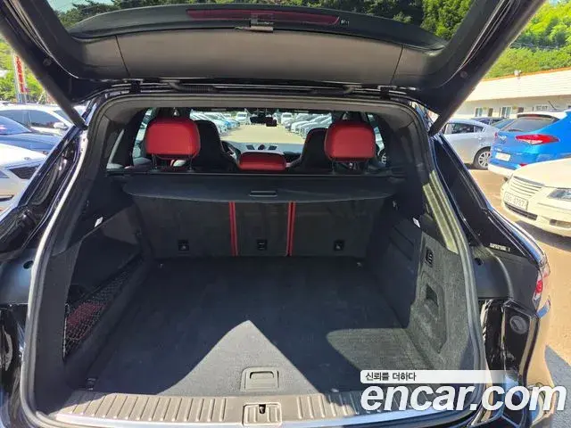 Porsche Cayenne 2019 — Photo 18/20