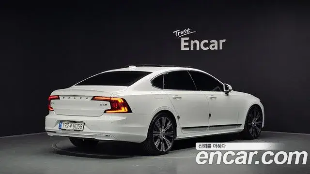 Volvo S90 2024 — Фото 2/20