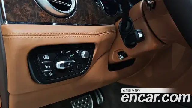Bentley Bentayga 2018 — Photo 8/41