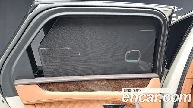 Bentley Bentayga 2018 — Photo 22/41