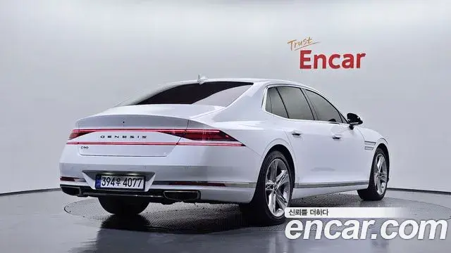 Genesis G90 2023 — Photo 2/20