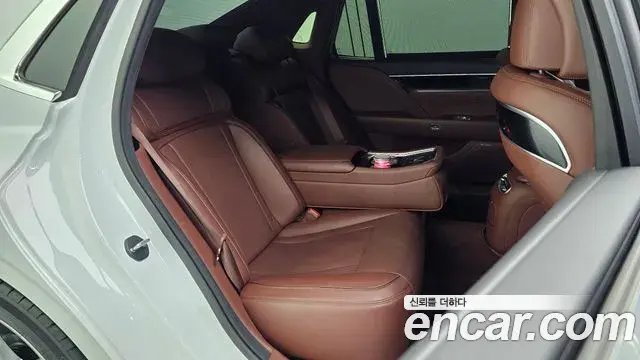 Genesis G90 2023 — Photo 11/20