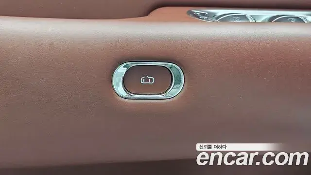 Genesis G90 2023 — Photo 18/20