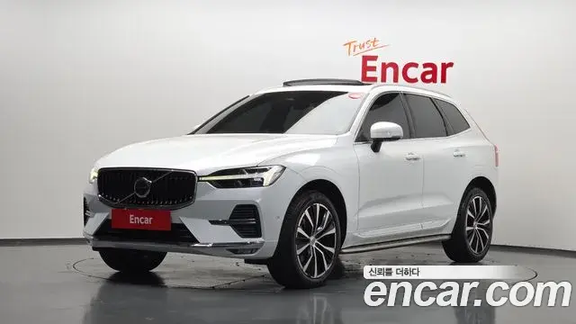 Volvo XC60 2023 — ფოტო 1/20
