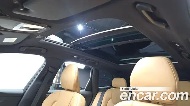 Volvo XC60 2023 — ფოტო 19/20