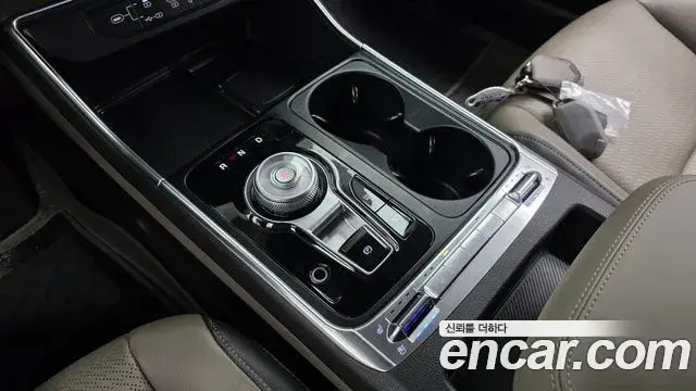 Kia Carnival 2024 — Photo 9/20