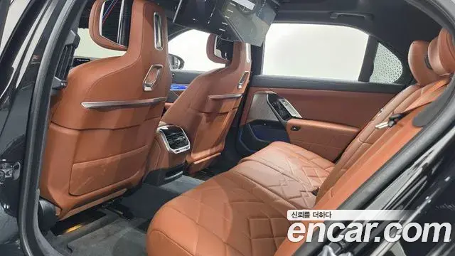 BMW 7 Series 2025 — Şəkil 11/20