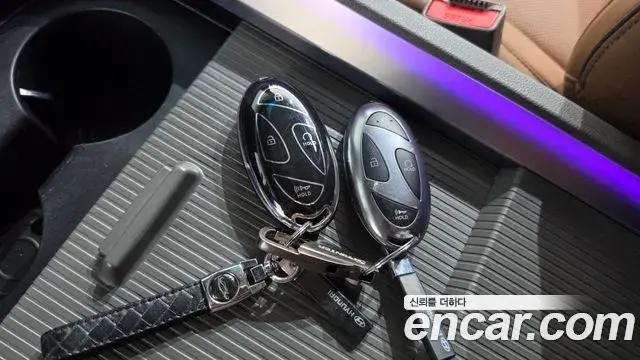Hyundai Staria 2024 — Photo 20/20