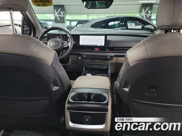Kia Carnival 2024 — Фото 18/19