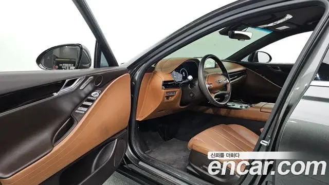 Genesis Electrified G80 2022 — Photo 10/20