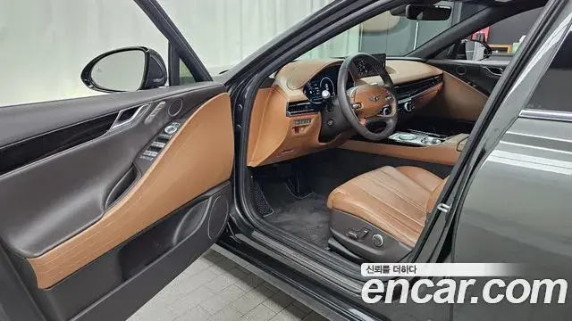 Genesis Electrified G80 2022 — Photo 9/20