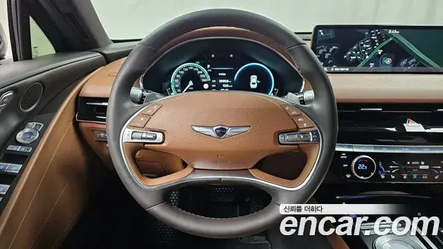 Genesis Electrified G80 2022 — Photo 13/20