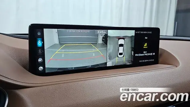 Genesis Electrified G80 2022 — Photo 16/20