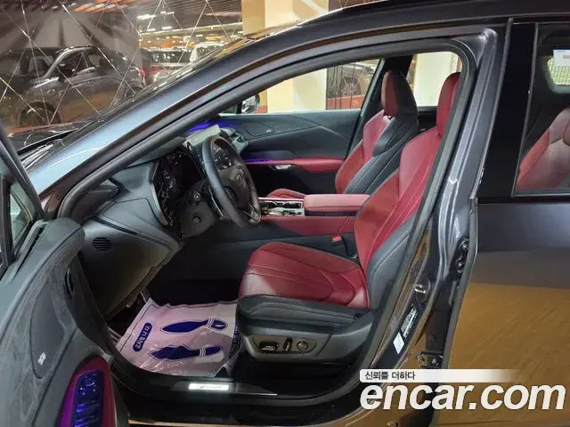 Lexus RX500h 2025 — ფოტო 18/18