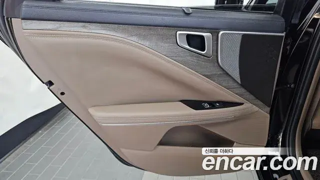 Kia K8 2022 — Photo 18/36