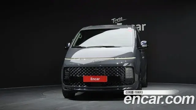 Hyundai Staria 2025 — Photo 3/20