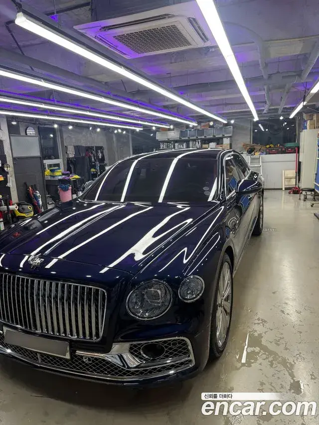 Bentley Flying Spur 2021 — Şəkil 1/10
