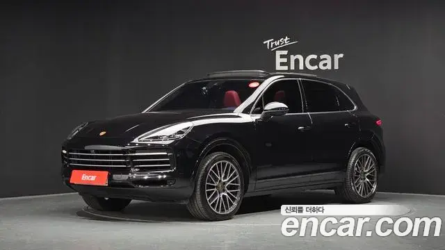 Porsche Cayenne 2019 — Фото 1/20