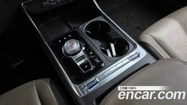 Kia Carnival 2024 — Photo 8/20