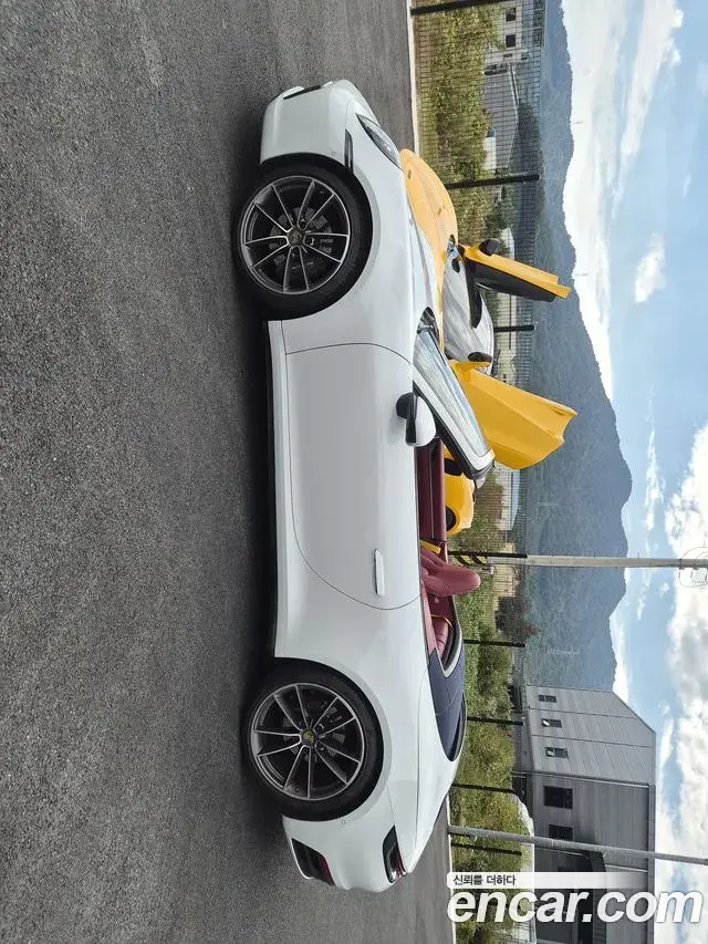 Porsche 911 2022 — Photo 4/12