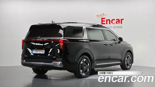 Kia Carnival 2025 — Фото 2/20