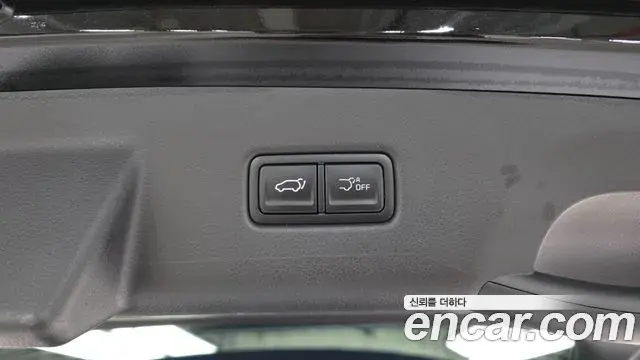Kia Carnival 2025 — Фото 16/20
