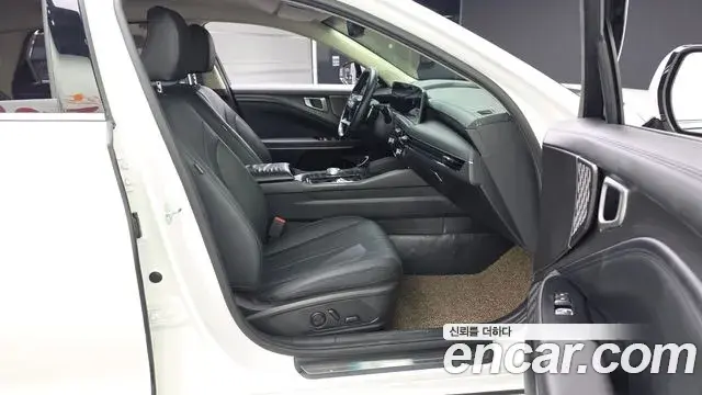 Kia K8 2025 — Photo 11/20