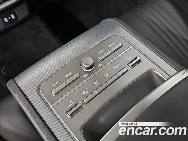 Hyundai Grandeur 2023 — Photo 14/19