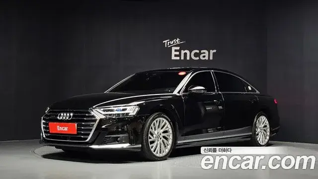 Audi A8 2021 — Фото 1/20