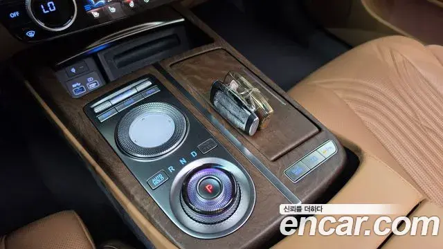 Genesis Electrified G80 2022 — Şəkil 9/20