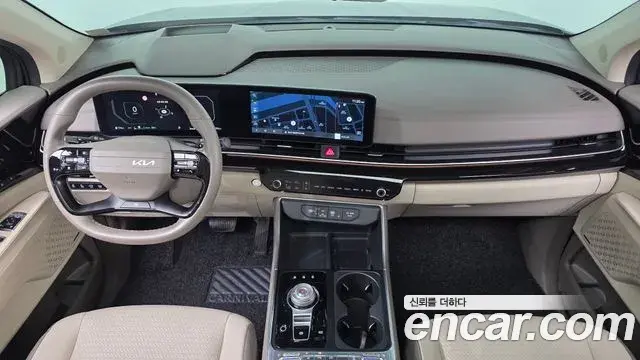Kia Carnival 2024 — Photo 7/20