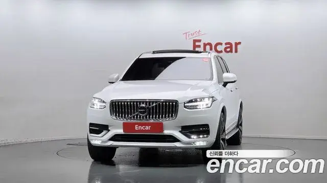 Volvo XC90 2023 — Photo 3/20
