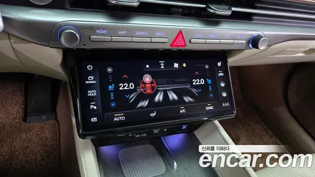 Hyundai Grandeur 2023 — Photo 17/20