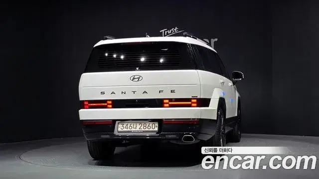 Hyundai Santa Fe 2023 — Photo 4/20
