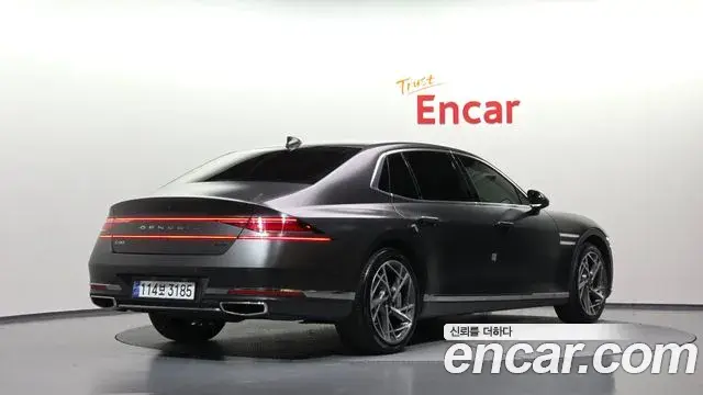 Genesis G90 2023 — Photo 2/20